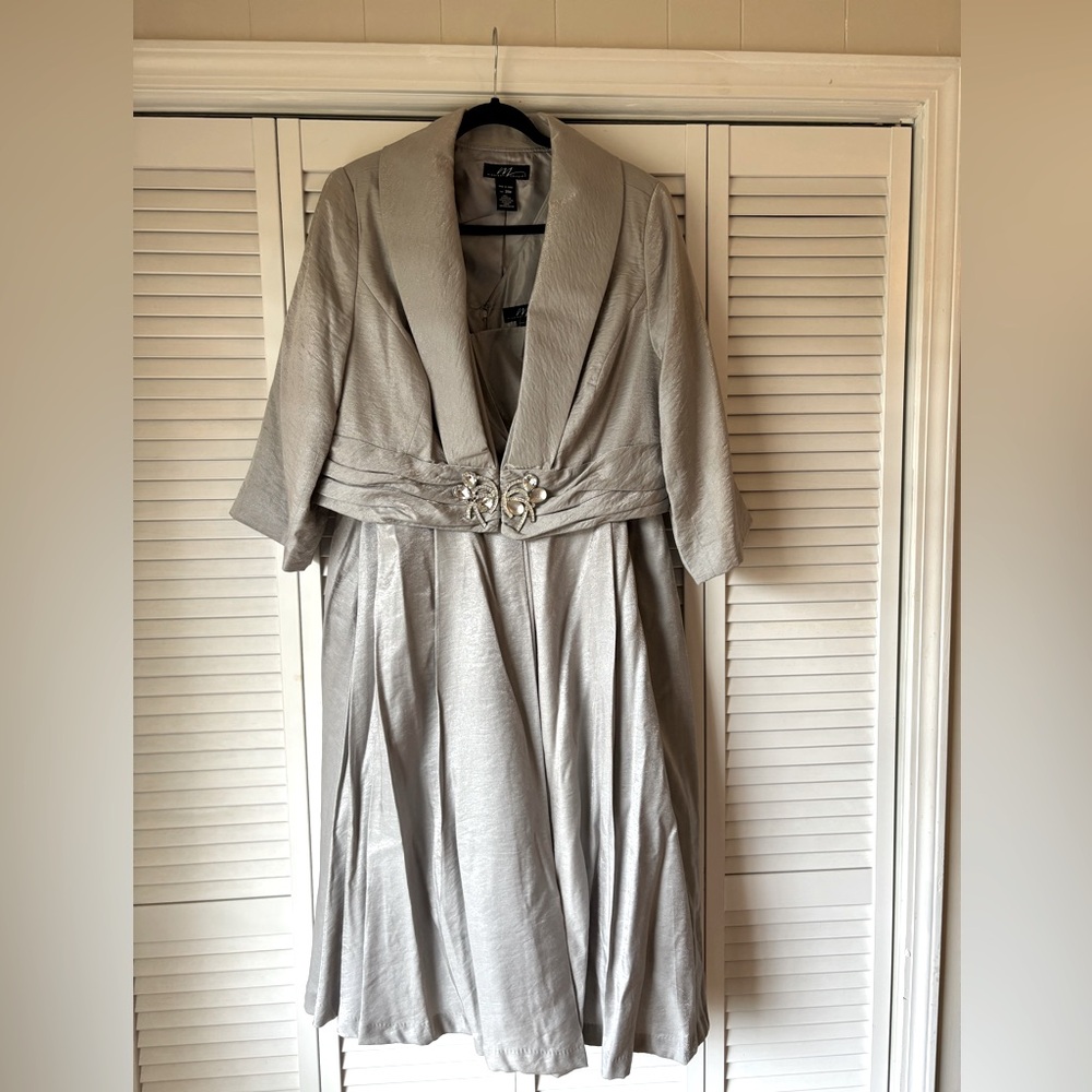 Midnight Velvet Womens plus size Silver Dress w/Jacket